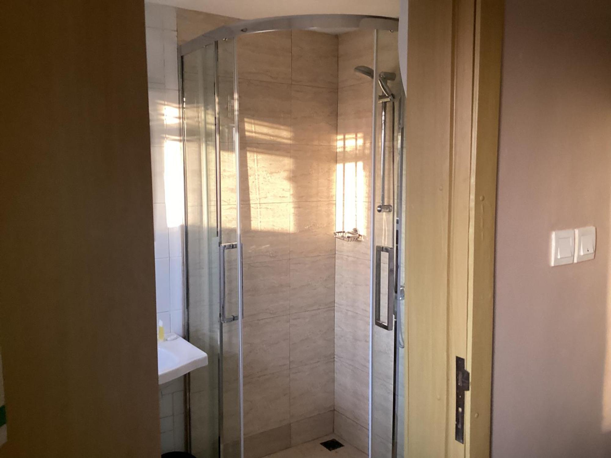 Adis Hotels 伊巴丹 外观 照片