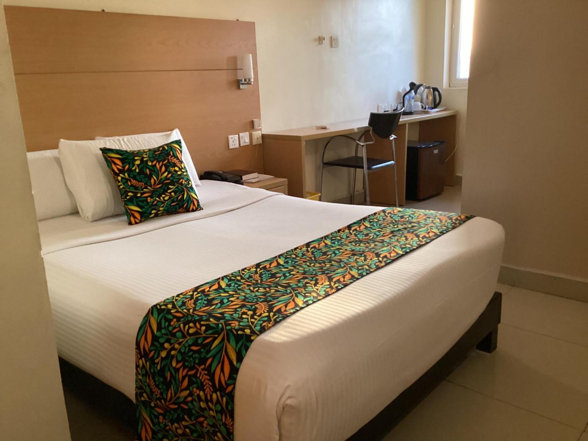 Adis Hotels 伊巴丹 外观 照片
