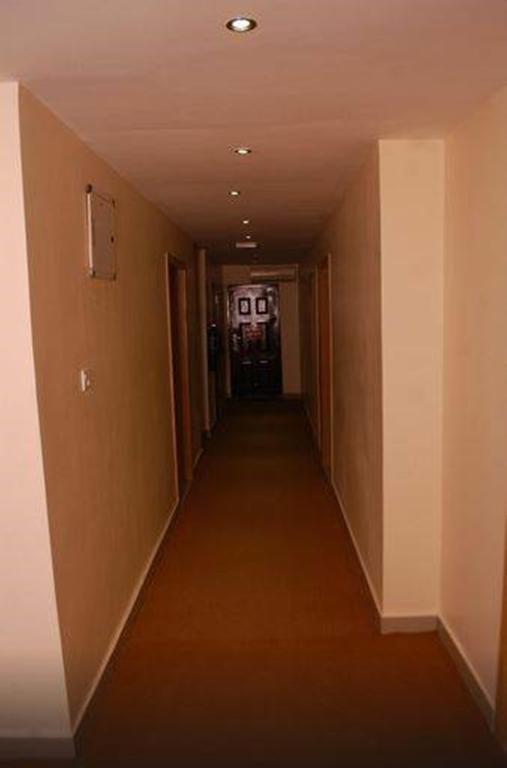 Adis Hotels 伊巴丹 外观 照片